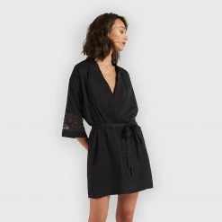 Bluebella - US Celia Kimono Black