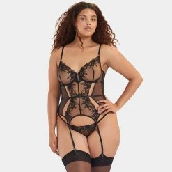 Bluebella - US Marseille Wired Basque Black