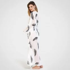 Bluebella - US Laurel Long Kimono White/Black Nightwear 21 Bluebella - US Laurel Long Kimono White/Black Nightwear
