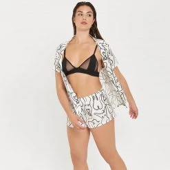 Bluebella - US Emcee Shirt And Short Set White/Black Nightwear