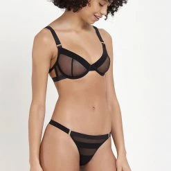 Bluebella Set: Lilia Black Bra & Thong