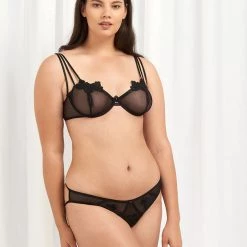 Bluebella Set: Nova Closed Black Bra & Panty