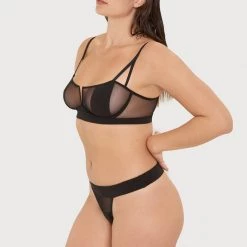 Bluebella Set: Orla Black Bra & Thong