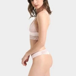 Bluebella Bra & Thong Set: Tori Pale Pink